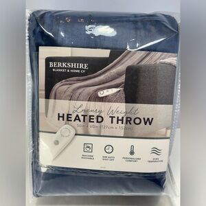 NEW - Berkshire Velvetsoft & Sherpa Luxury Weight Heated Throw - Navy Blue